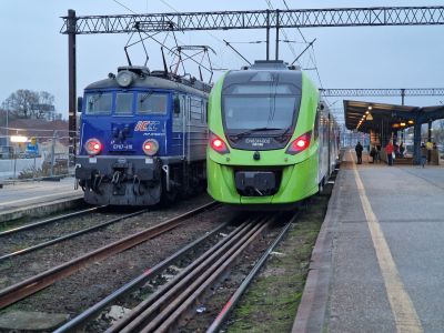 EP07 - 410 i EN63H - 002
Słowa kluczowe: hybryda, ep07, intercity, polregio