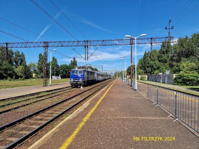 EU07 - 077 wjeżdża w perony stacji Koszalin.
Słowa kluczowe: eu07, intercity, siódemka